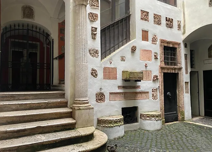 Center, Luxury & History In Via Monserrato Appartement *