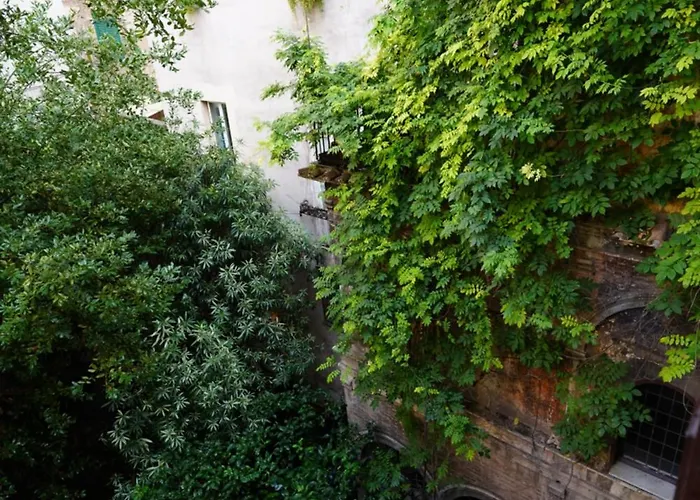 Center, Luxury & History In Via Monserrato Rome